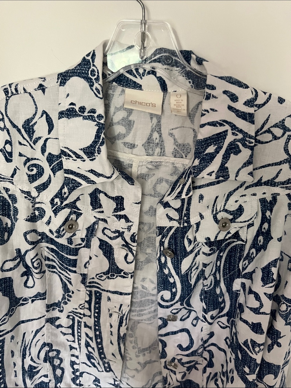 Chico's White Jacket with Navy Abstract Print